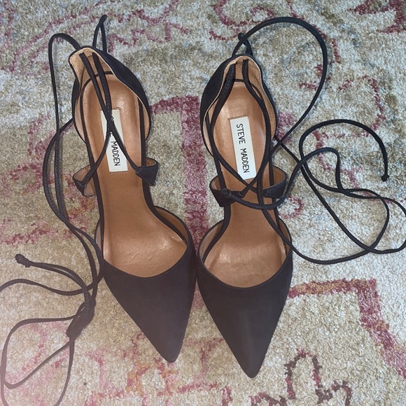 Steve Madden Shoes - Steve Madden Tie Up Heels